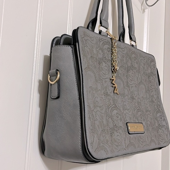 Marc New York Andrew Marc Tote Bag - Picture 5 of 14